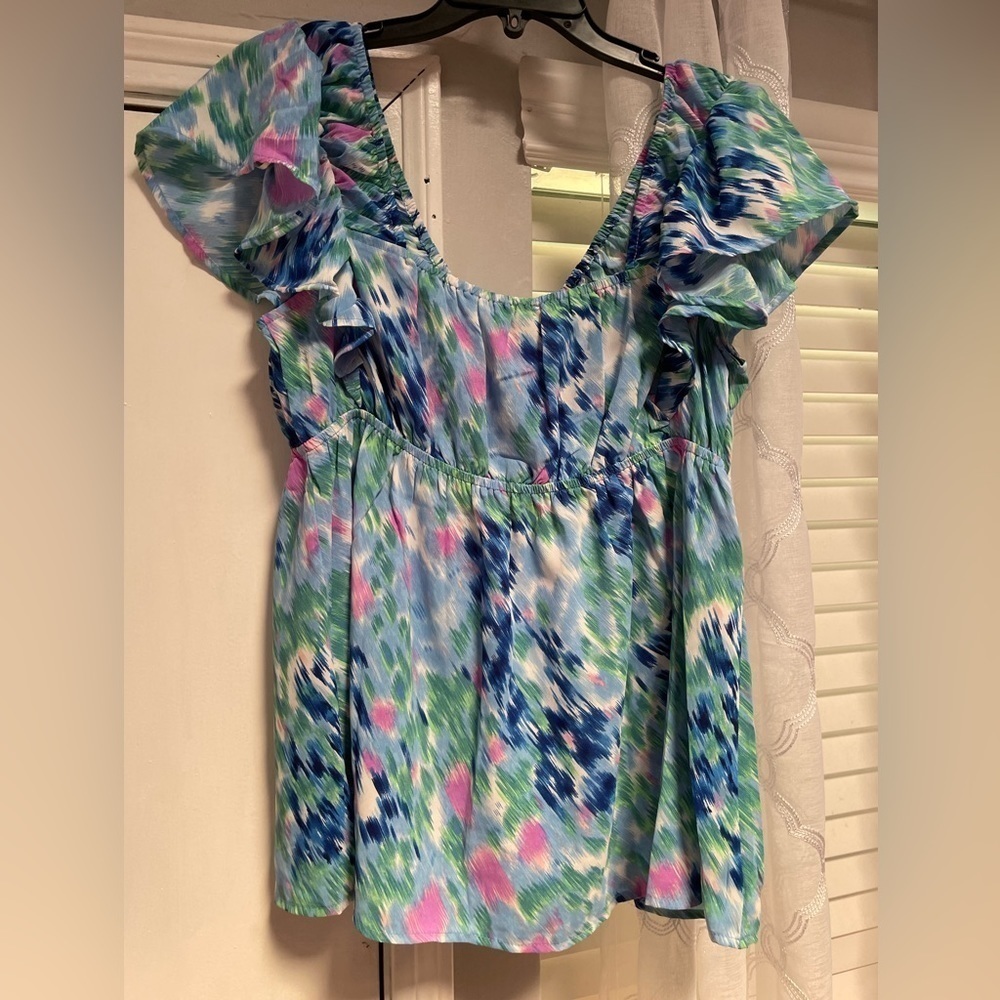 Umgee Abstract Elastic V Neck Ruffle Top - Picture 6 of 8
